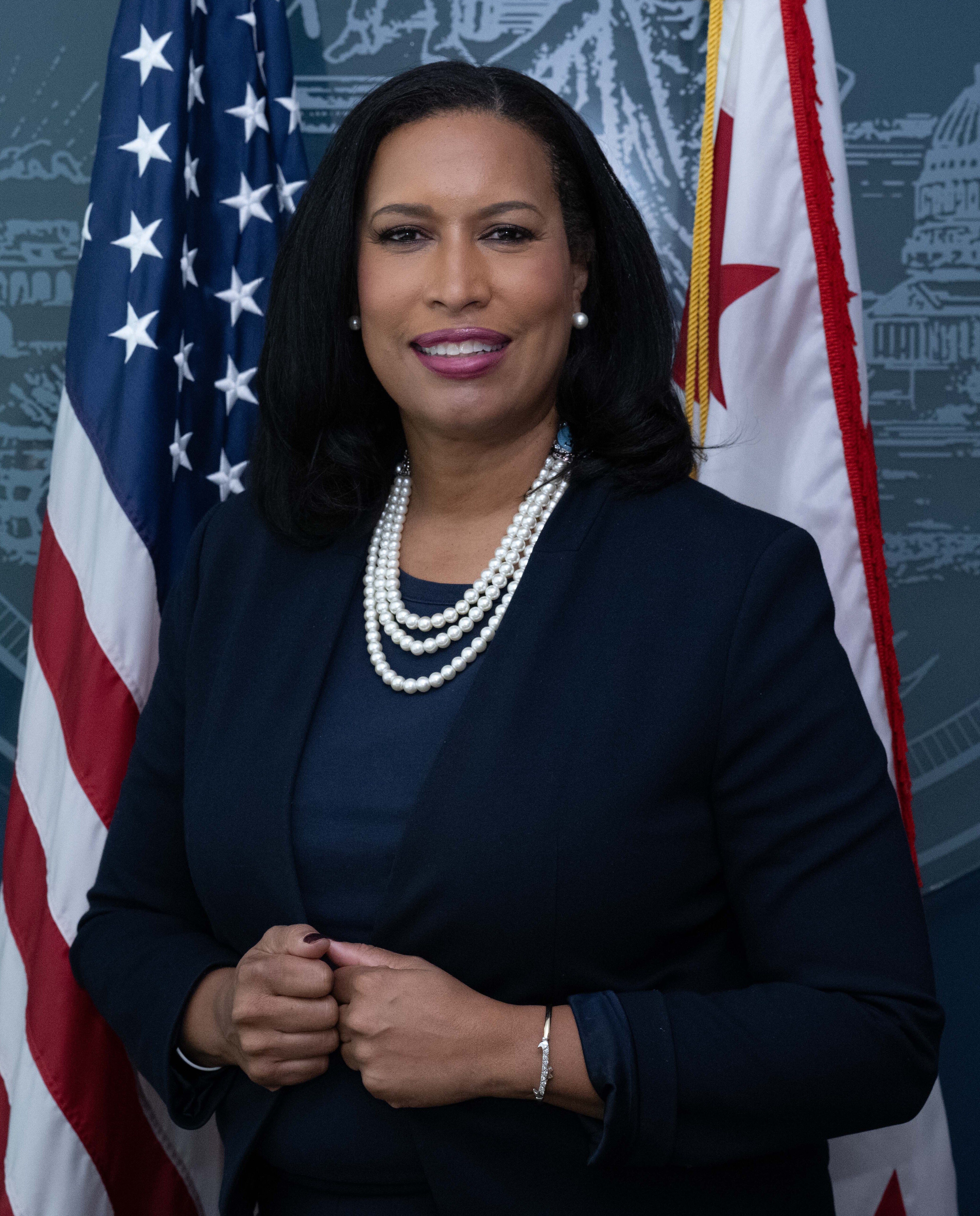 Portrait of Muriel Bowser